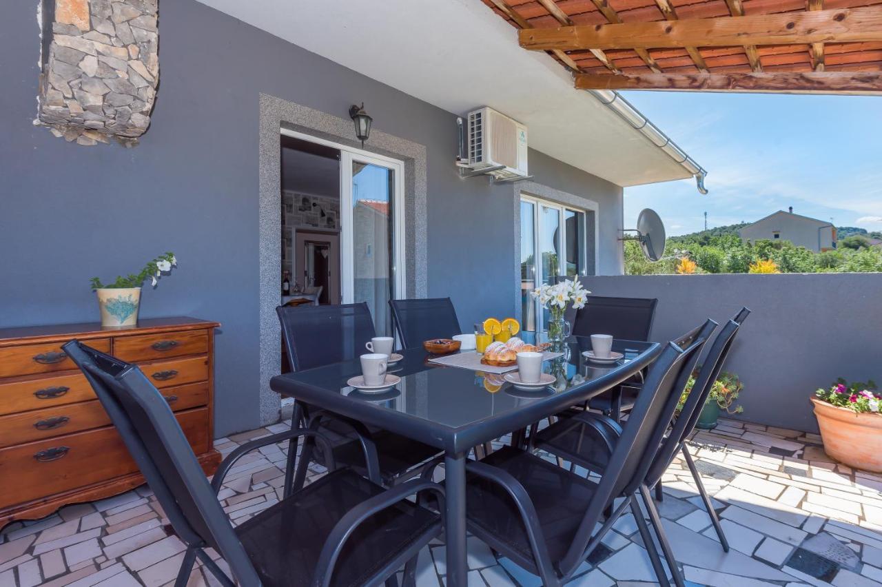 Apartment Vice Šibenik Esterno foto
